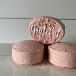 Calamine with Tea Tree & Eucalyptus Bath Bomb